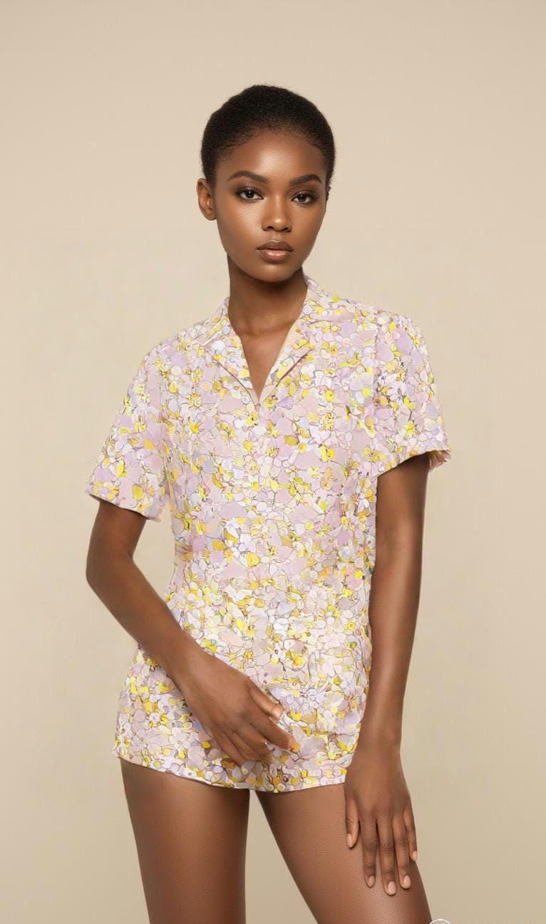 Vintage Pink Floral Button-Up Blouse: Retro Spring Shirt