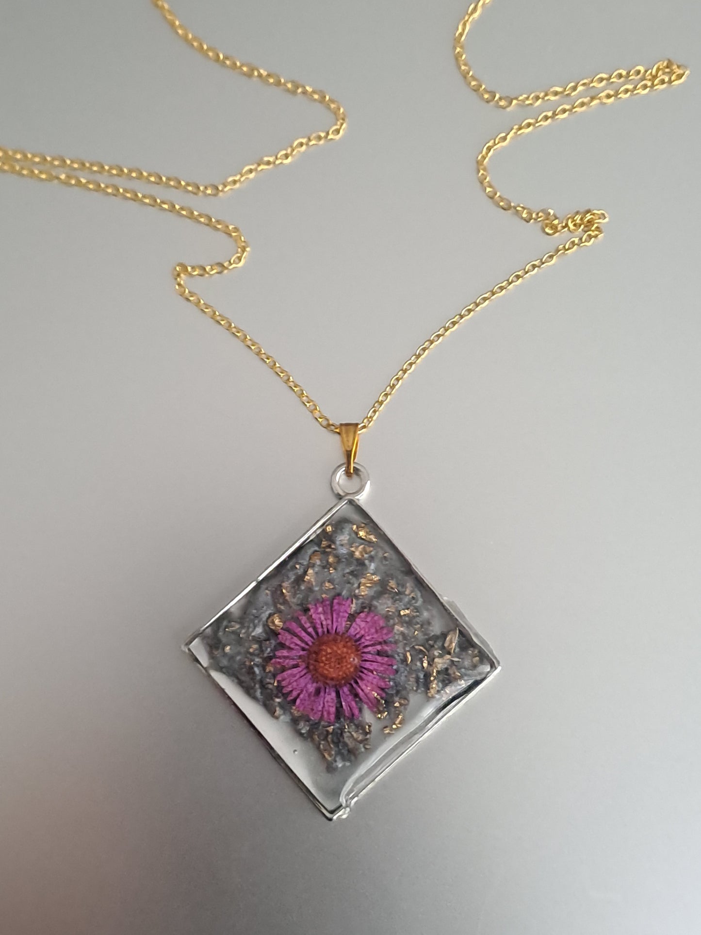 Sunlit Elegance: Floral Pendant