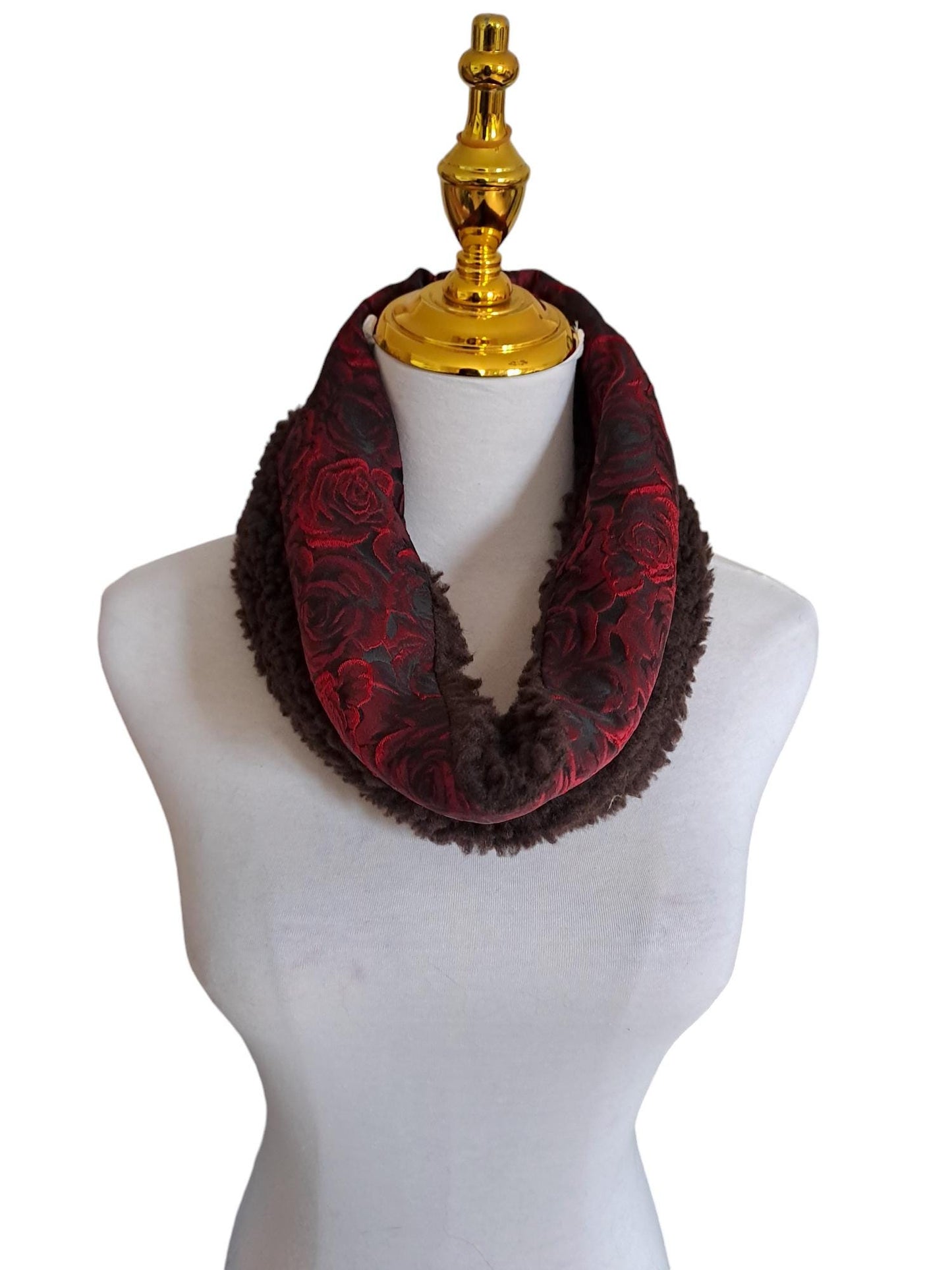 A valentines day one for roses snood scarf