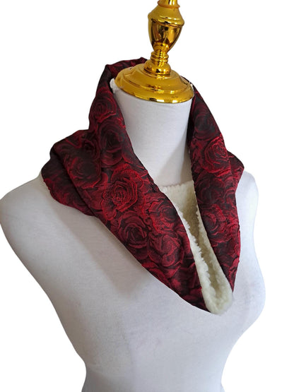 A valentines day one for roses snood scarf