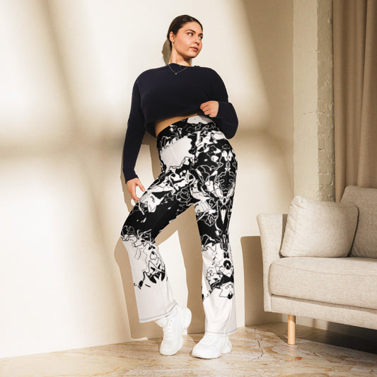 Abstract Flare Leggings: Black & White Groovy High-Waisted Pants