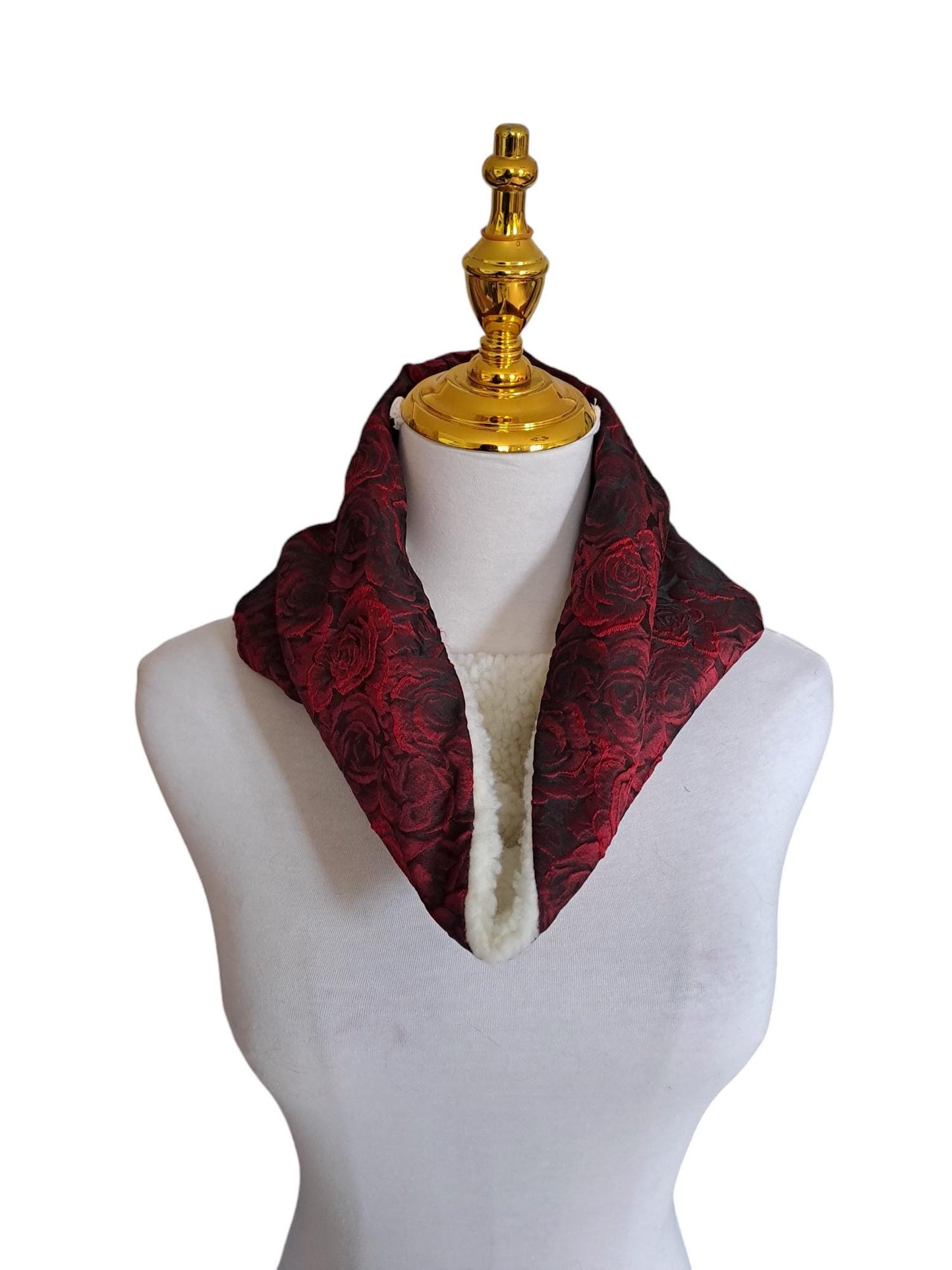 A valentines day one for roses snood scarf