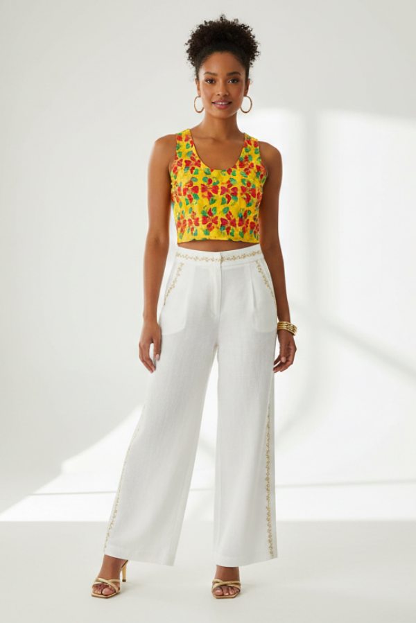 Summer Elegance: Floral Crop Top